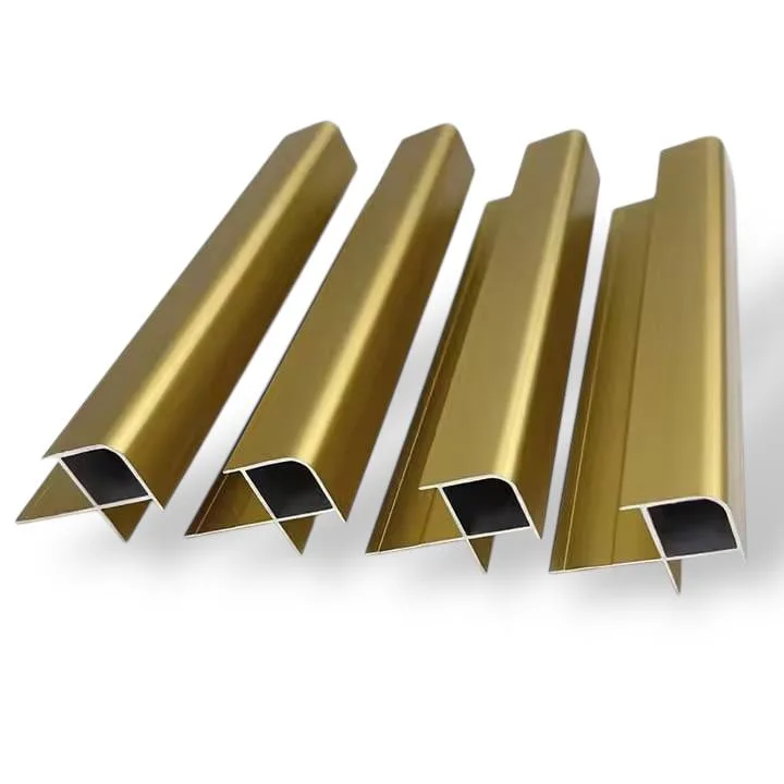 Кутовий зовнішній профіль EC-07 Gold 2